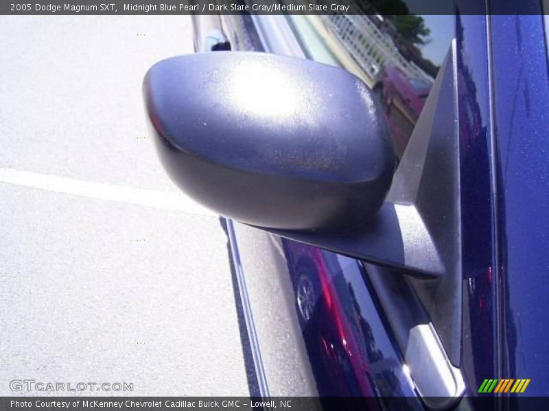 Midnight Blue Pearl / Dark Slate Gray/Medium Slate Gray 2005 Dodge Magnum SXT
