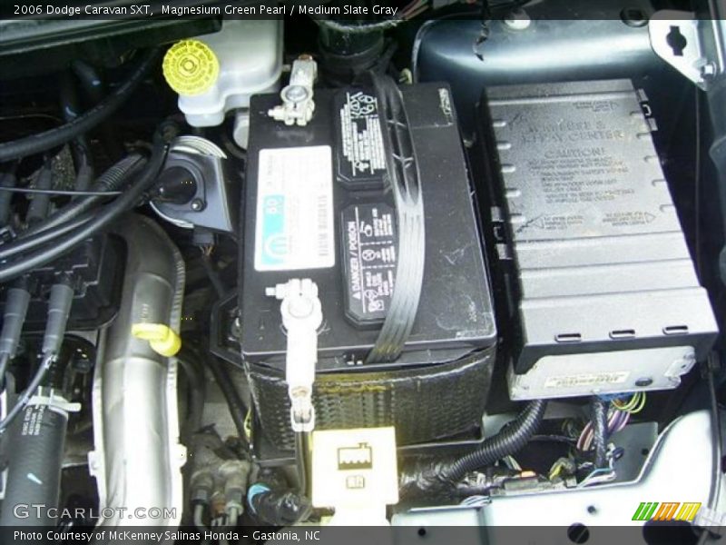 Magnesium Green Pearl / Medium Slate Gray 2006 Dodge Caravan SXT