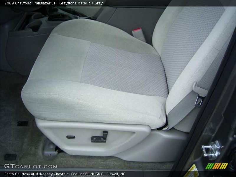 Graystone Metallic / Gray 2009 Chevrolet TrailBlazer LT