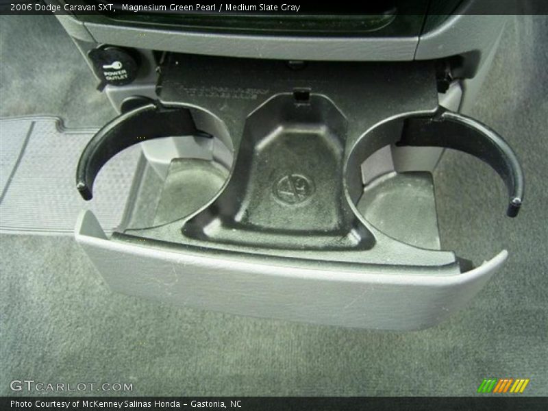 Magnesium Green Pearl / Medium Slate Gray 2006 Dodge Caravan SXT