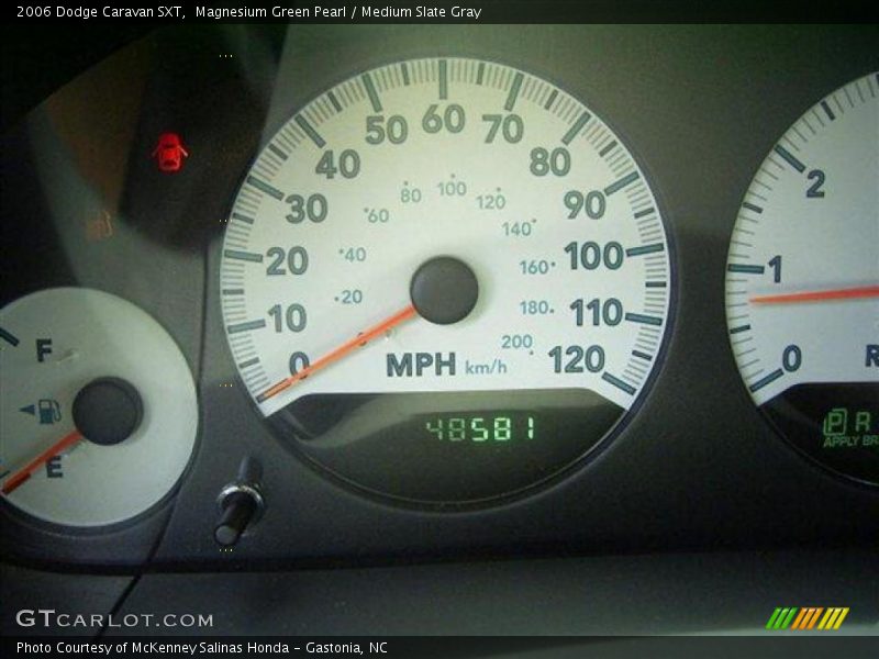 Magnesium Green Pearl / Medium Slate Gray 2006 Dodge Caravan SXT