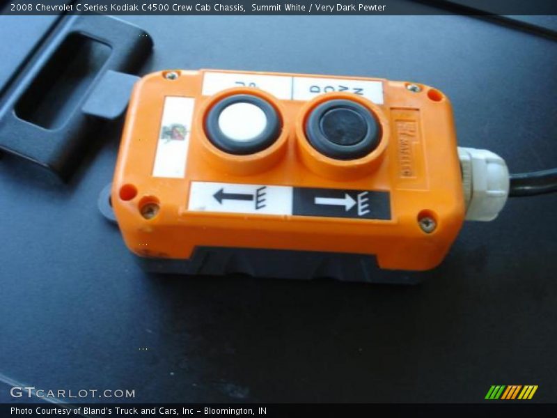 Summit White / Very Dark Pewter 2008 Chevrolet C Series Kodiak C4500 Crew Cab Chassis