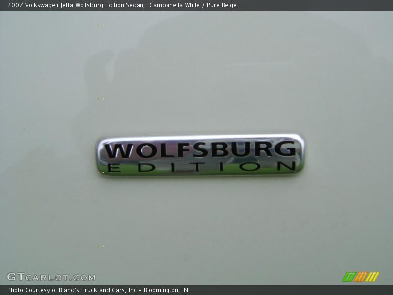 Campanella White / Pure Beige 2007 Volkswagen Jetta Wolfsburg Edition Sedan