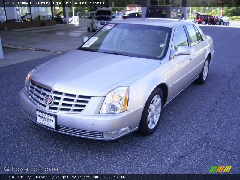 Light Platinum Metallic / Shale 2006 Cadillac DTS Luxury
