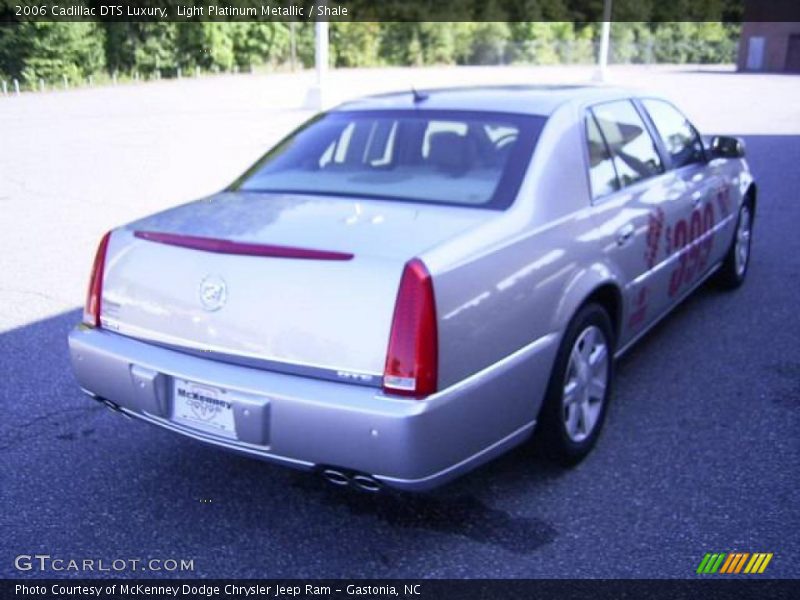 Light Platinum Metallic / Shale 2006 Cadillac DTS Luxury