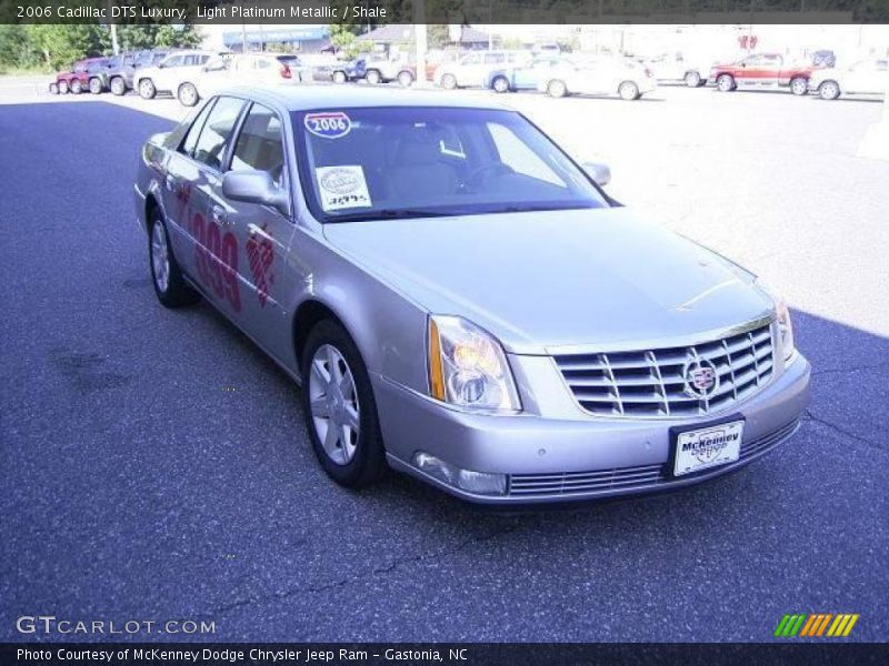 Light Platinum Metallic / Shale 2006 Cadillac DTS Luxury