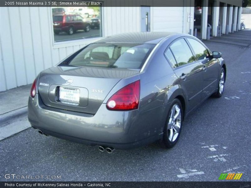Smoke Metallic / Black 2005 Nissan Maxima 3.5 SE