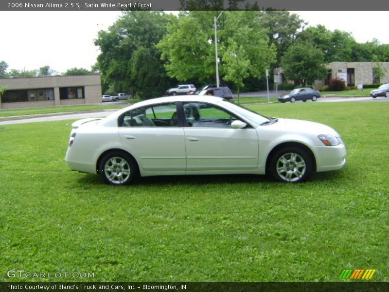 Satin White Pearl / Frost 2006 Nissan Altima 2.5 S