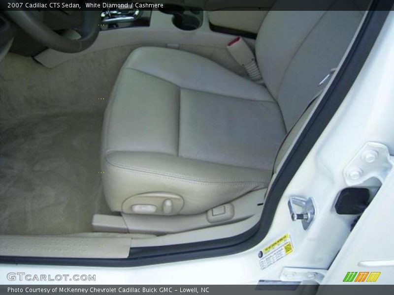 White Diamond / Cashmere 2007 Cadillac CTS Sedan