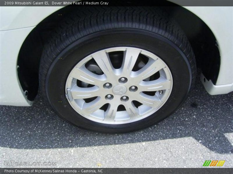 Dover White Pearl / Medium Gray 2009 Mitsubishi Galant ES