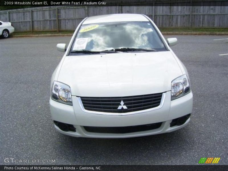 Dover White Pearl / Medium Gray 2009 Mitsubishi Galant ES