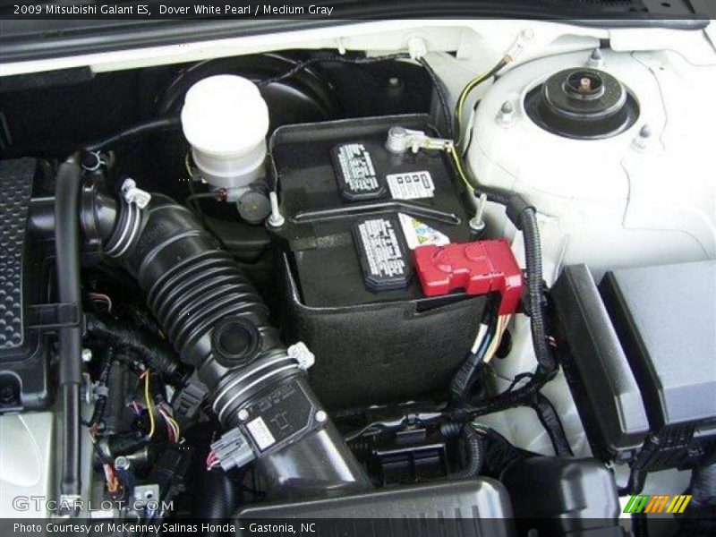 Dover White Pearl / Medium Gray 2009 Mitsubishi Galant ES