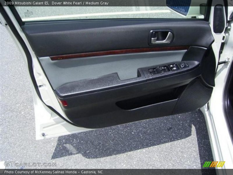 Dover White Pearl / Medium Gray 2009 Mitsubishi Galant ES