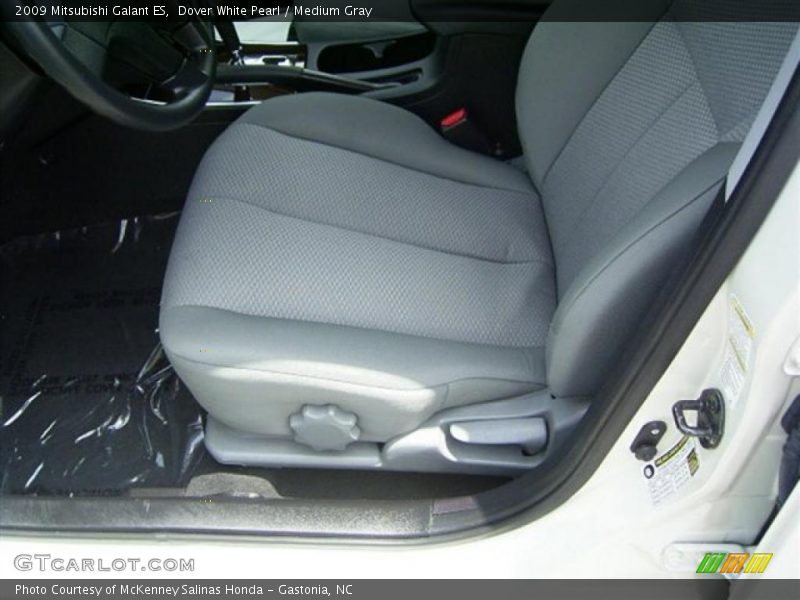 Dover White Pearl / Medium Gray 2009 Mitsubishi Galant ES