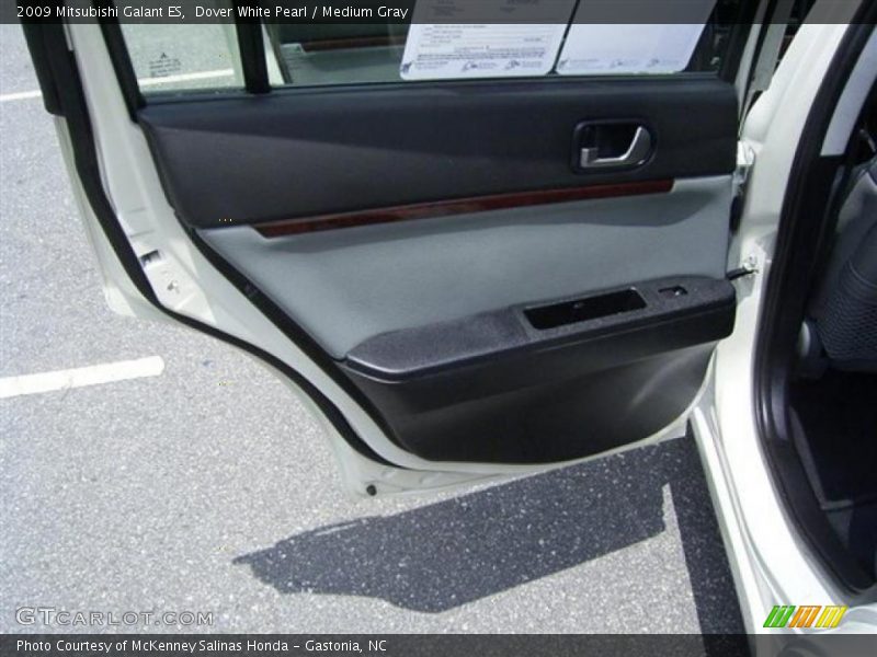 Dover White Pearl / Medium Gray 2009 Mitsubishi Galant ES