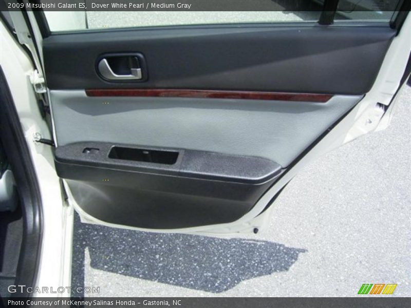 Dover White Pearl / Medium Gray 2009 Mitsubishi Galant ES