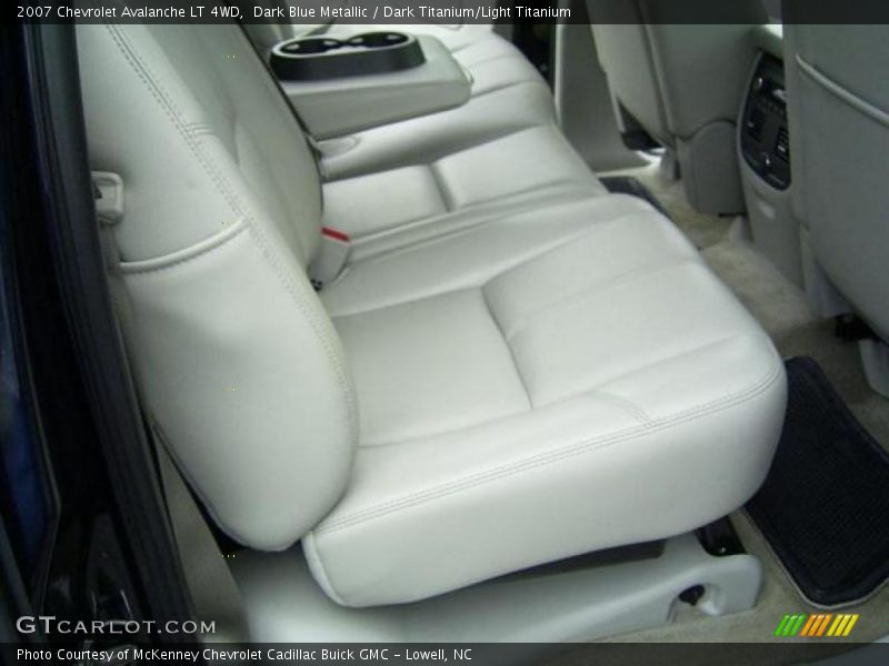 Dark Blue Metallic / Dark Titanium/Light Titanium 2007 Chevrolet Avalanche LT 4WD