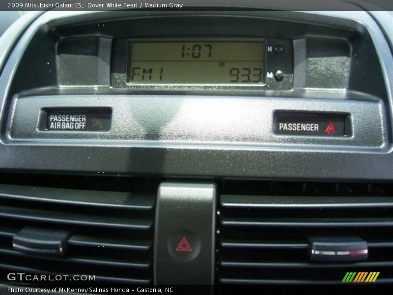 Dover White Pearl / Medium Gray 2009 Mitsubishi Galant ES
