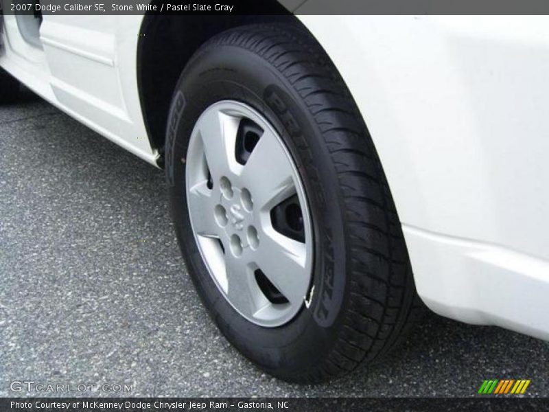 Stone White / Pastel Slate Gray 2007 Dodge Caliber SE