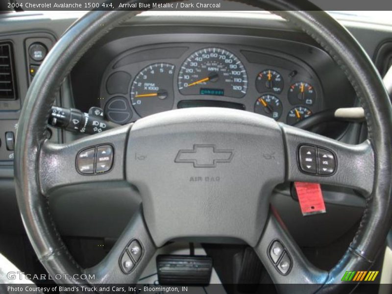 Arrival Blue Metallic / Dark Charcoal 2004 Chevrolet Avalanche 1500 4x4