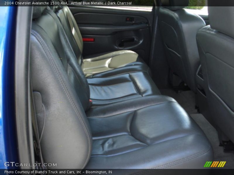 Arrival Blue Metallic / Dark Charcoal 2004 Chevrolet Avalanche 1500 4x4