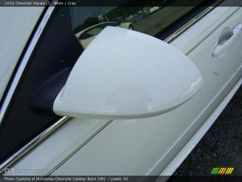 White / Gray 2009 Chevrolet Impala LT