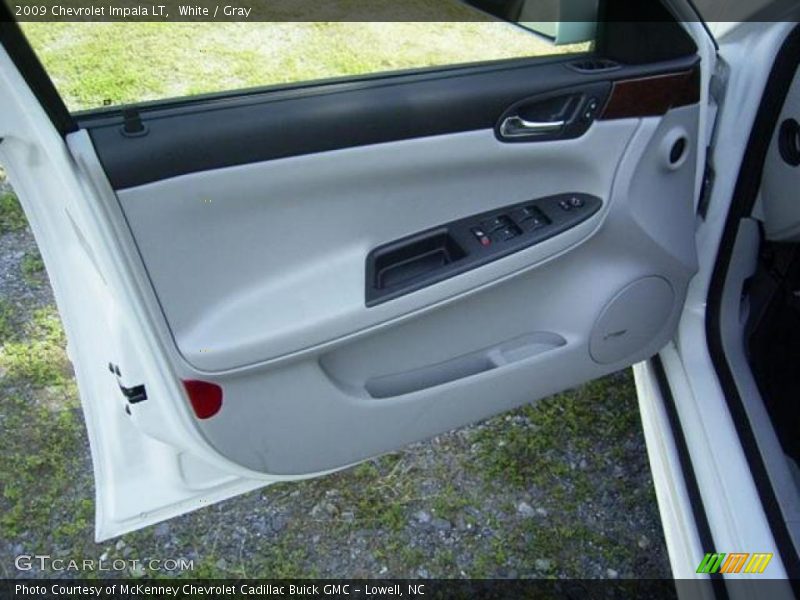 White / Gray 2009 Chevrolet Impala LT