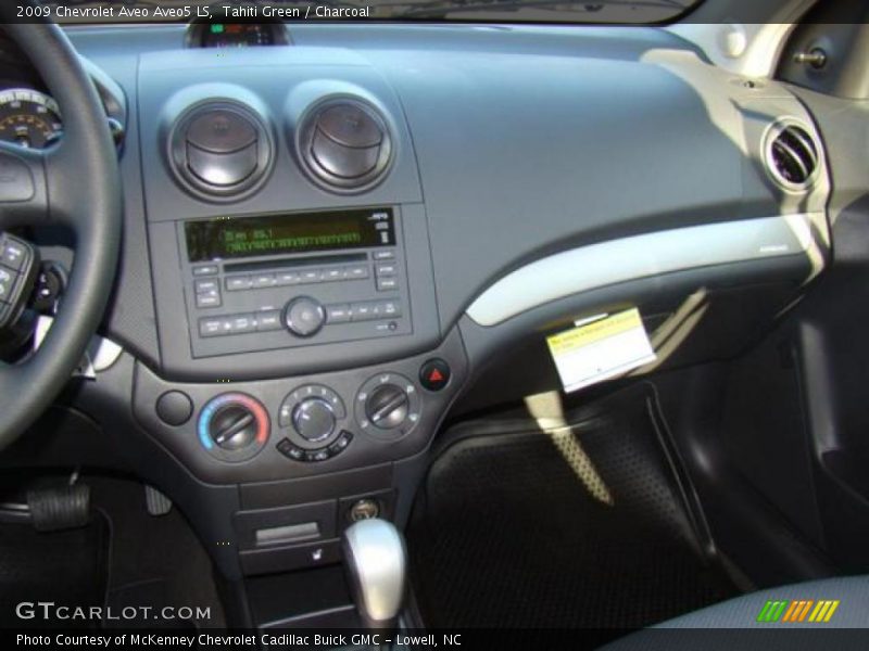 Tahiti Green / Charcoal 2009 Chevrolet Aveo Aveo5 LS