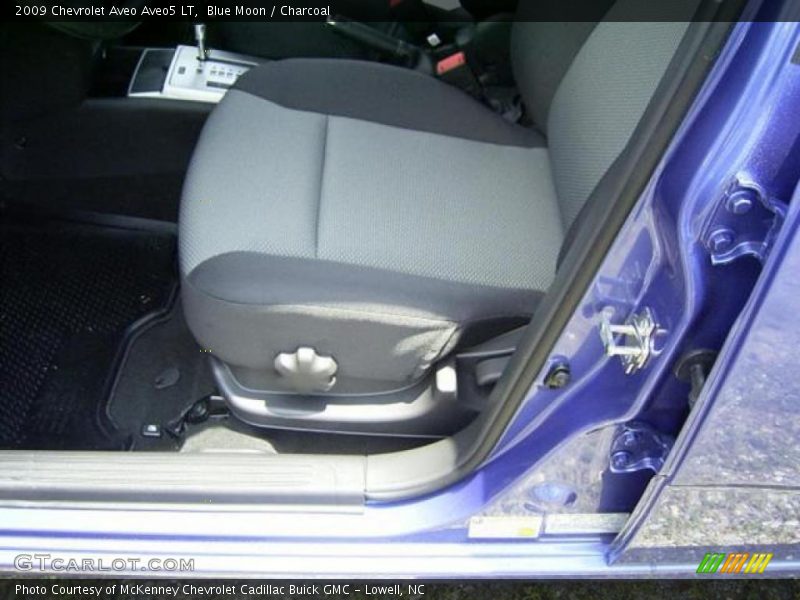 Blue Moon / Charcoal 2009 Chevrolet Aveo Aveo5 LT
