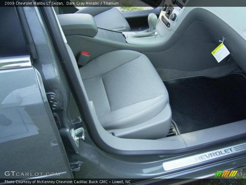 Dark Gray Metallic / Titanium 2009 Chevrolet Malibu LT Sedan