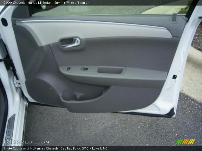Summit White / Titanium 2009 Chevrolet Malibu LT Sedan