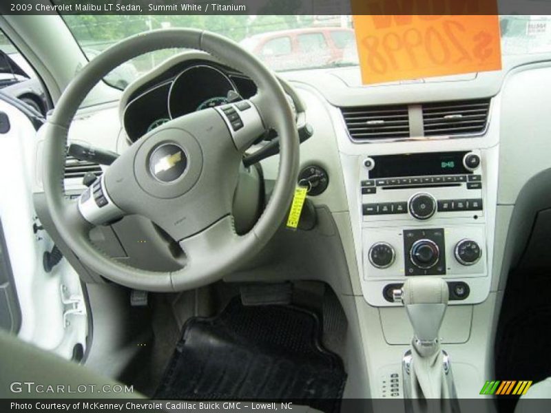 Summit White / Titanium 2009 Chevrolet Malibu LT Sedan