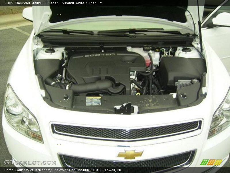 Summit White / Titanium 2009 Chevrolet Malibu LT Sedan