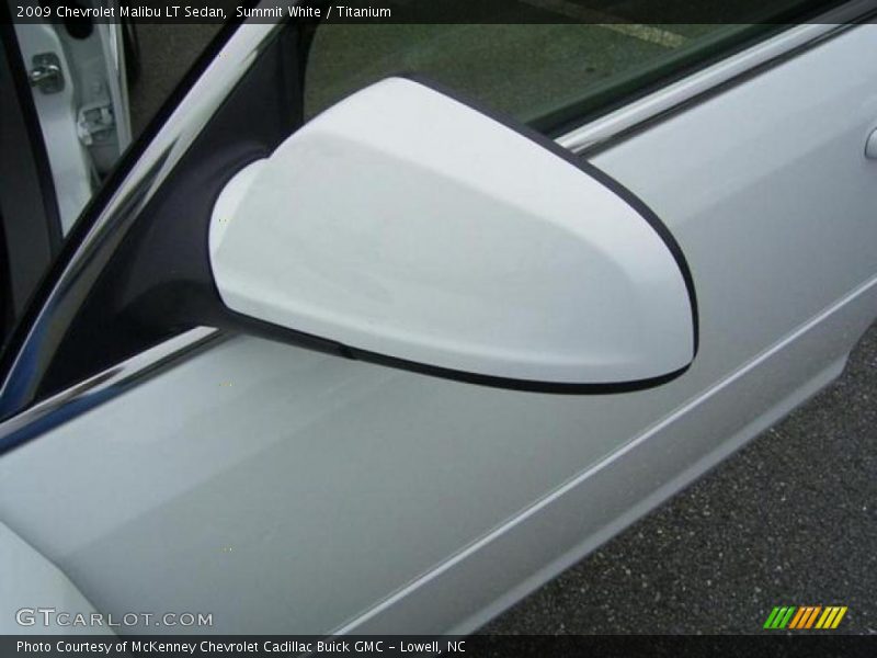 Summit White / Titanium 2009 Chevrolet Malibu LT Sedan