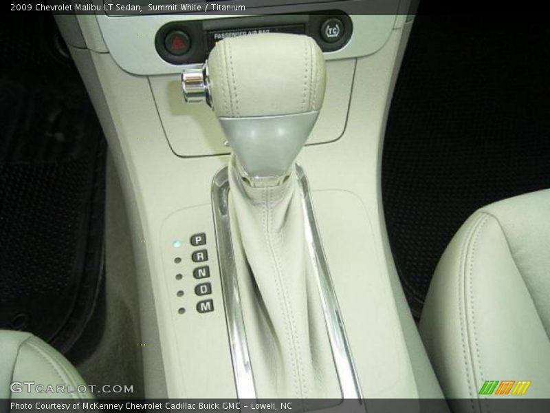 Summit White / Titanium 2009 Chevrolet Malibu LT Sedan