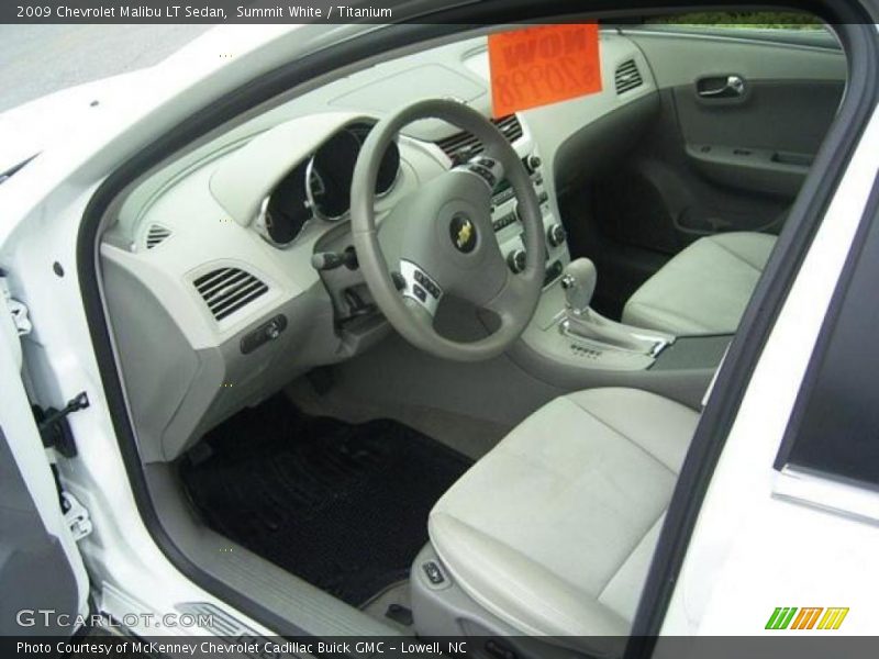 Summit White / Titanium 2009 Chevrolet Malibu LT Sedan