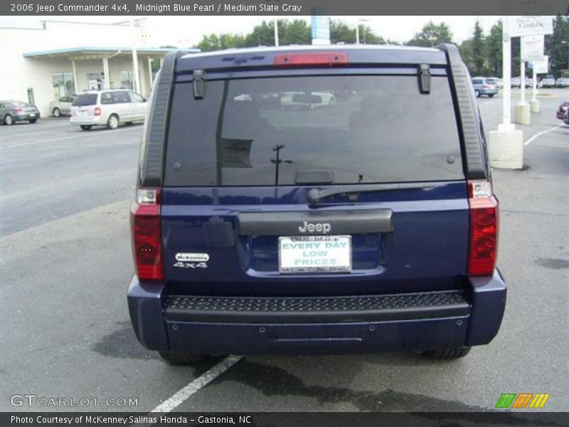 Midnight Blue Pearl / Medium Slate Gray 2006 Jeep Commander 4x4