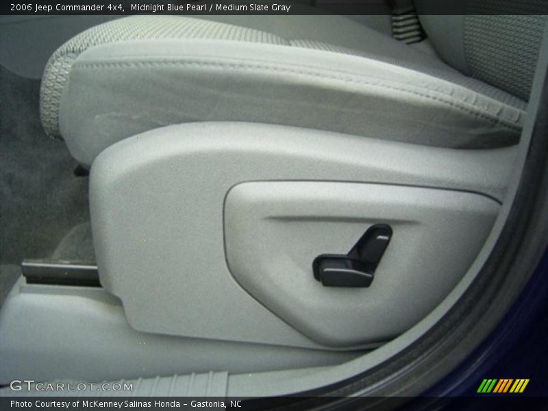 Midnight Blue Pearl / Medium Slate Gray 2006 Jeep Commander 4x4