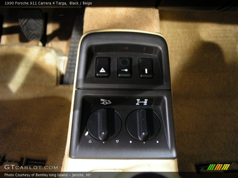 Black / Beige 1990 Porsche 911 Carrera 4 Targa