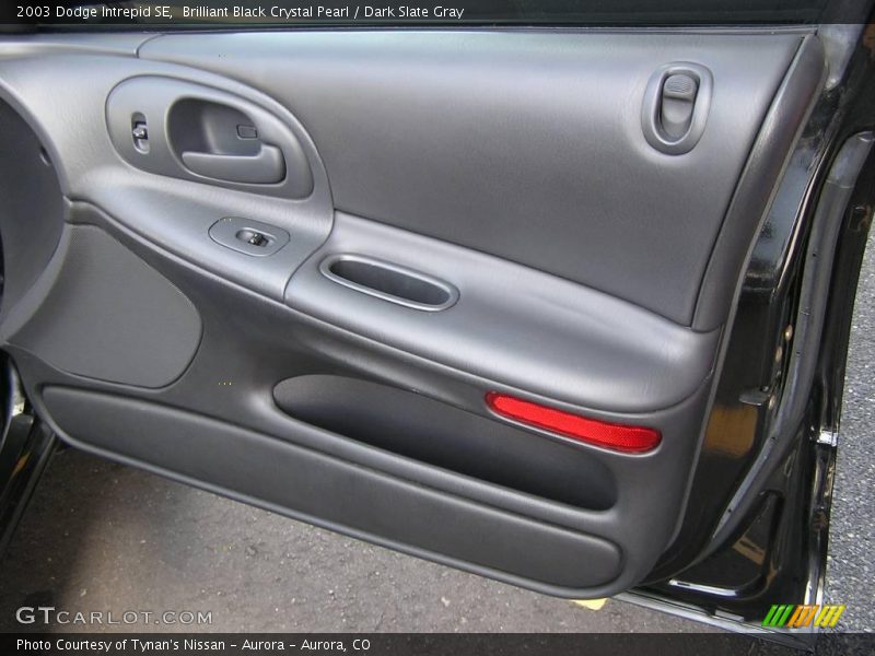 Brilliant Black Crystal Pearl / Dark Slate Gray 2003 Dodge Intrepid SE