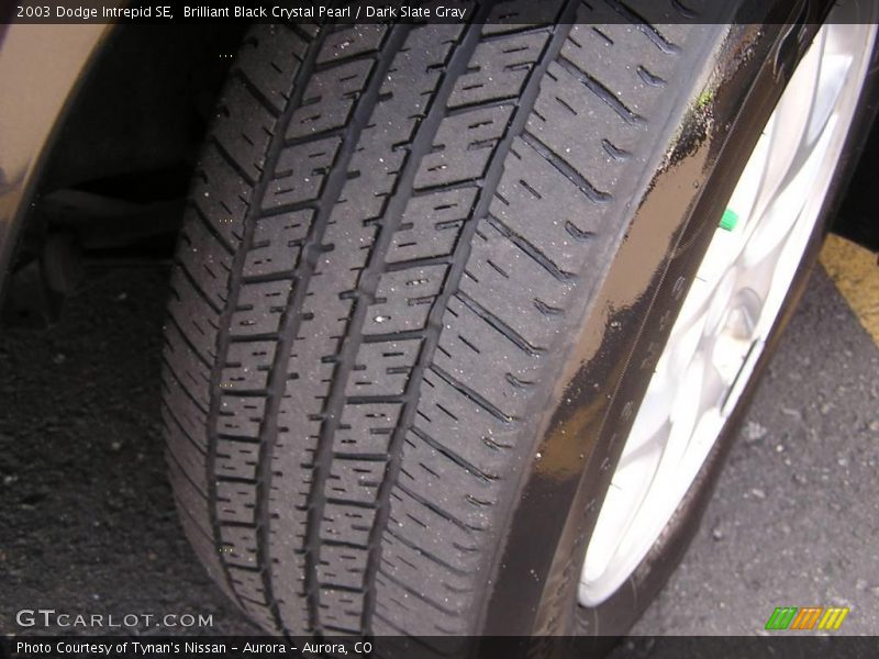 Brilliant Black Crystal Pearl / Dark Slate Gray 2003 Dodge Intrepid SE