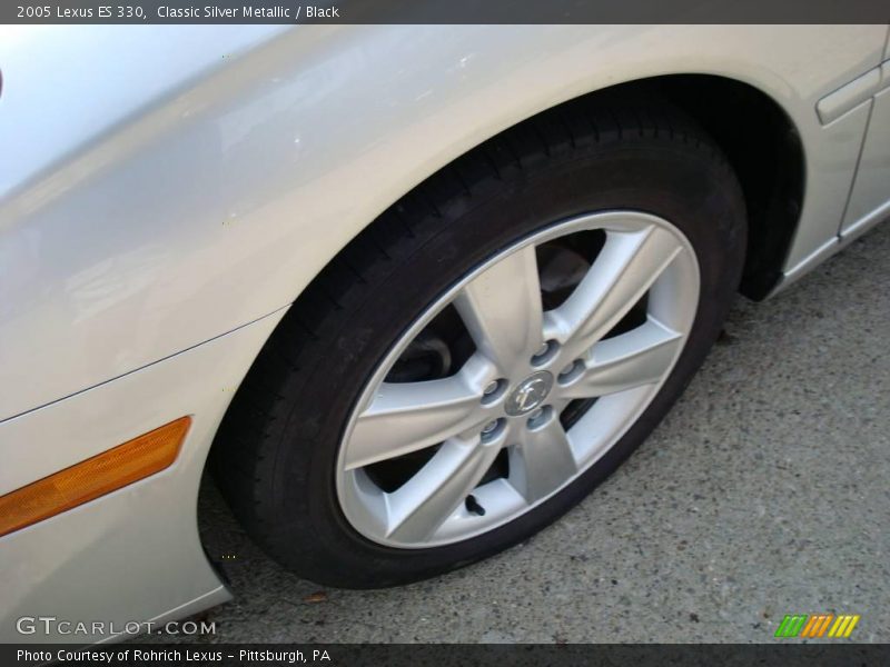 Classic Silver Metallic / Black 2005 Lexus ES 330