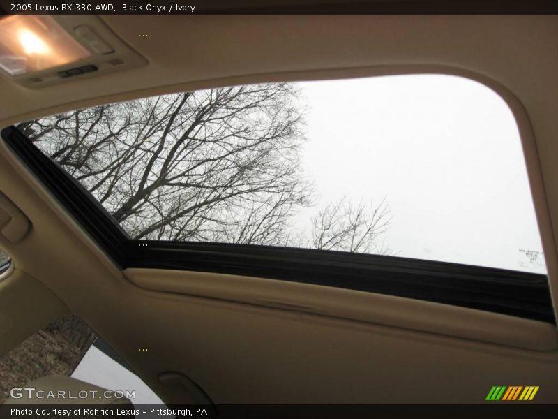 Black Onyx / Ivory 2005 Lexus RX 330 AWD