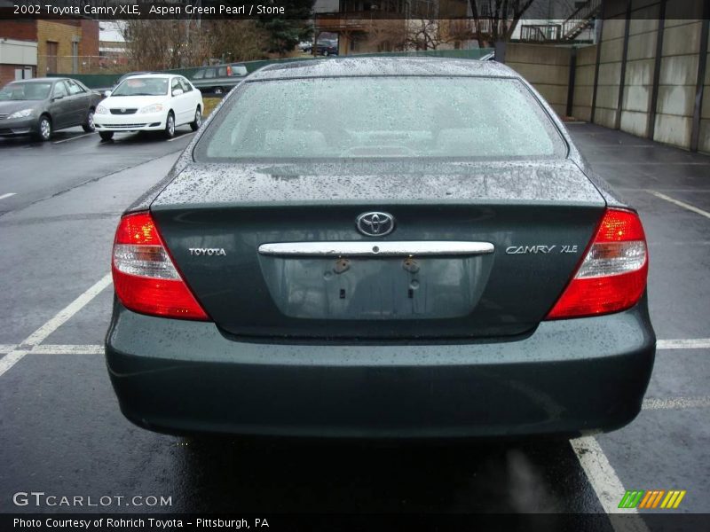 Aspen Green Pearl / Stone 2002 Toyota Camry XLE