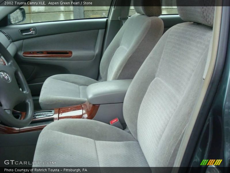 Aspen Green Pearl / Stone 2002 Toyota Camry XLE