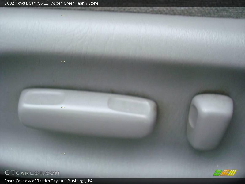 Aspen Green Pearl / Stone 2002 Toyota Camry XLE