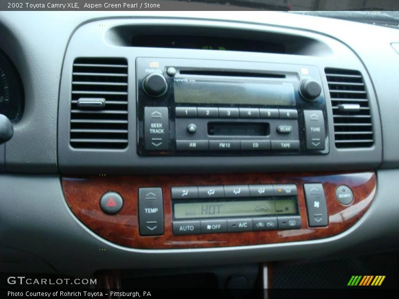 Aspen Green Pearl / Stone 2002 Toyota Camry XLE