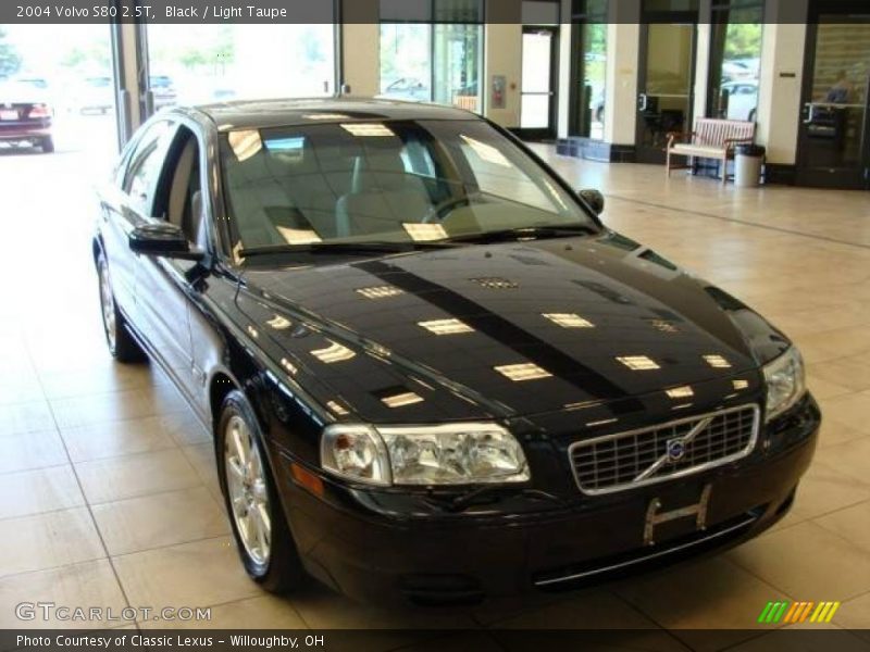 Black / Light Taupe 2004 Volvo S80 2.5T