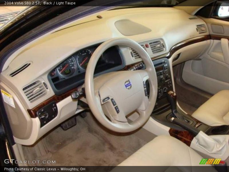 Black / Light Taupe 2004 Volvo S80 2.5T