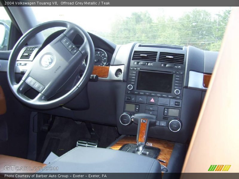 Offroad Grey Metallic / Teak 2004 Volkswagen Touareg V8